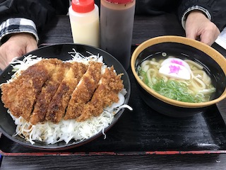 ソースチキンカツ丼